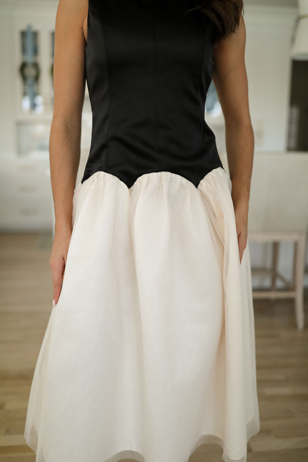 Black Top White Tulle Midi Dress | Sleeveless A-Line Gown