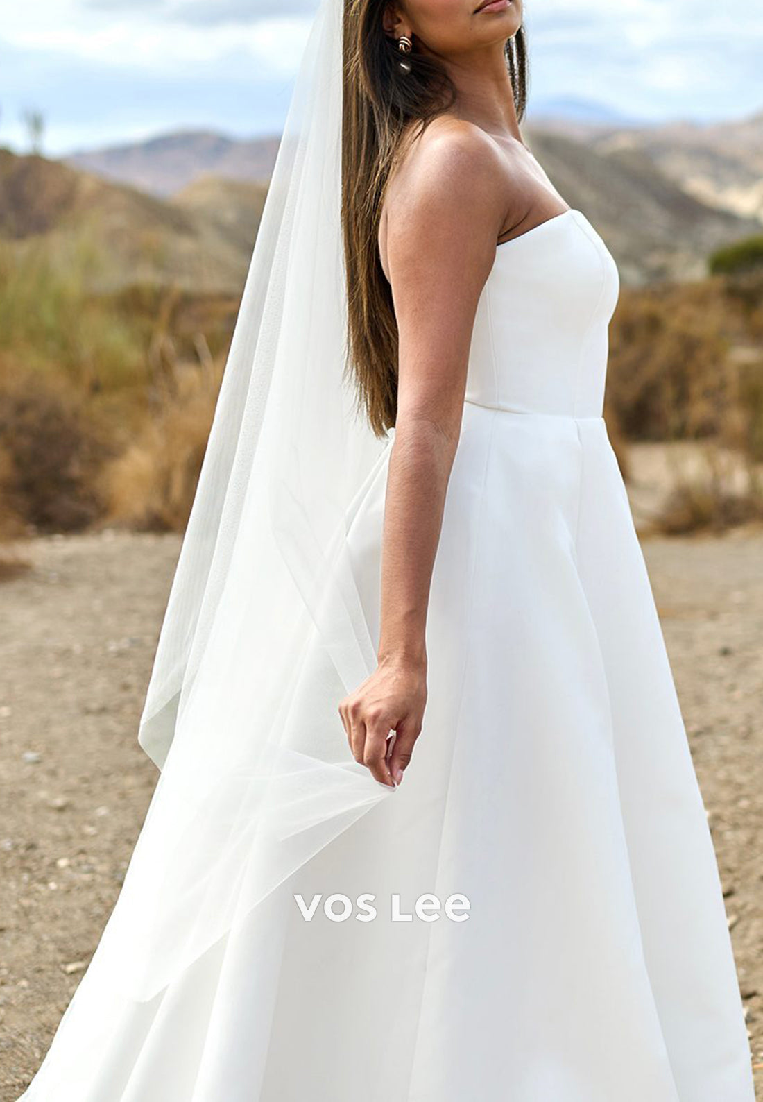 Gorgeous & Charming A-Line Strapless Pleated Wedding Dresses with Court Train