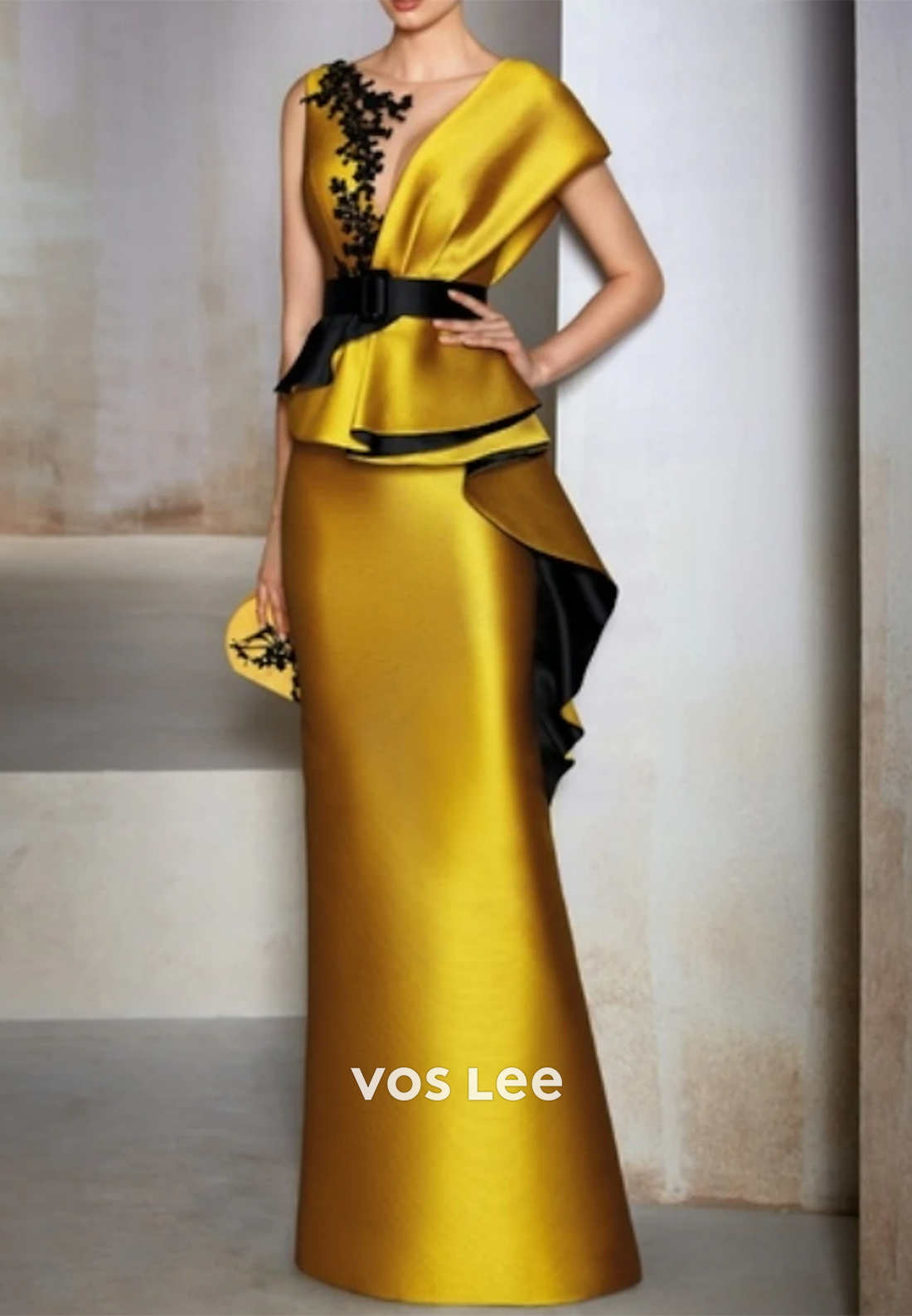 Elegant & Luxurious V Neck Appliques Mermaid Evening Dress Formal Gowns