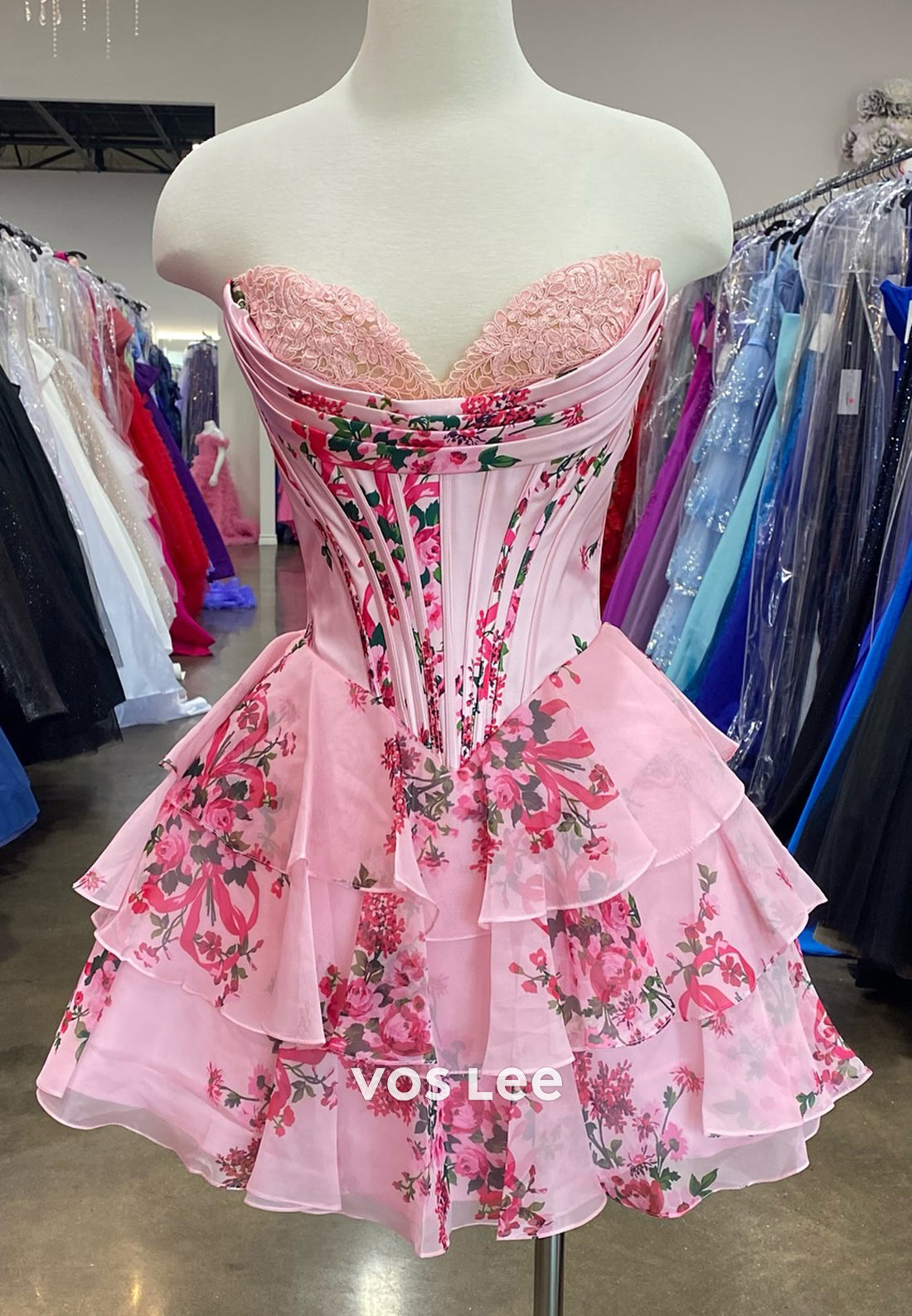 A-Line Strapless Sweetheart Appliqued Tiered Homecoming Dresses
